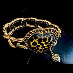 Betsey Johnson Heart bracelet